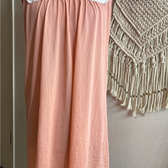 Sold ! Vintage Peach Sleeveless nightgown Dress with Embroidered  #4 - Picture 6 of 6